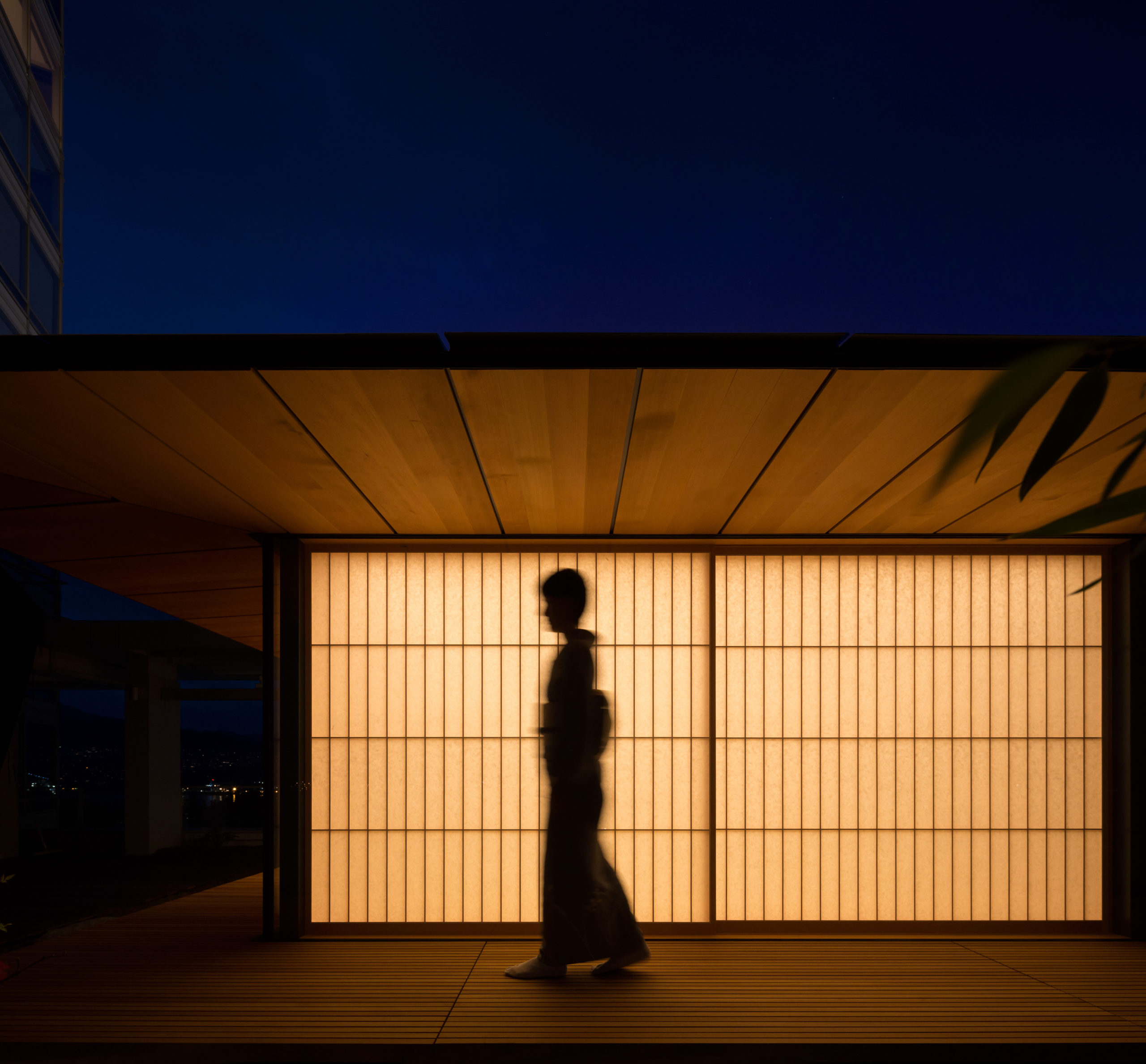 1523339812351KengoKuma_TeahouseVan_2400_Pano