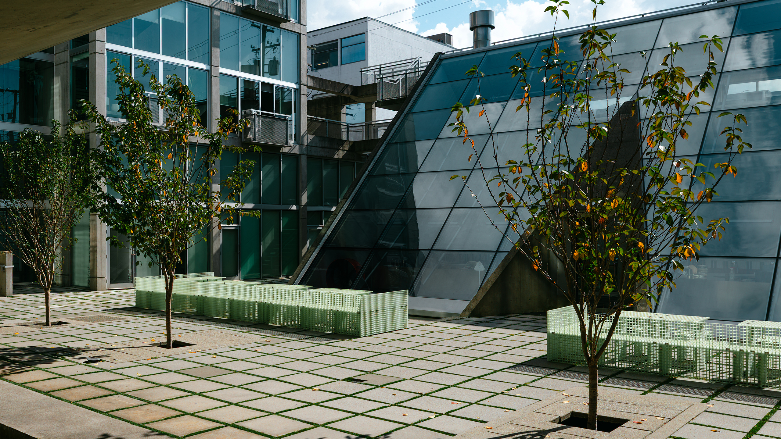 Cover_Ellipsis_Patio_0_W